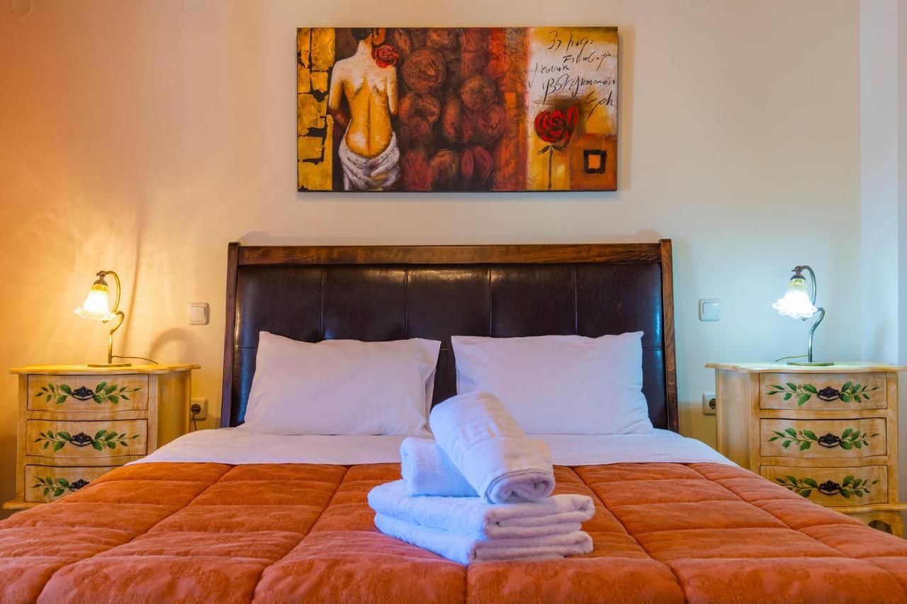 Hotel Aggelon Katafygio à Asprangeloi Extérieur photo