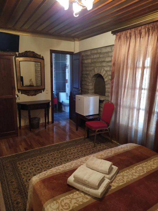 Hotel Aggelon Katafygio à Asprangeloi Extérieur photo