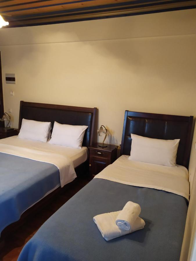 Hotel Aggelon Katafygio à Asprangeloi Extérieur photo